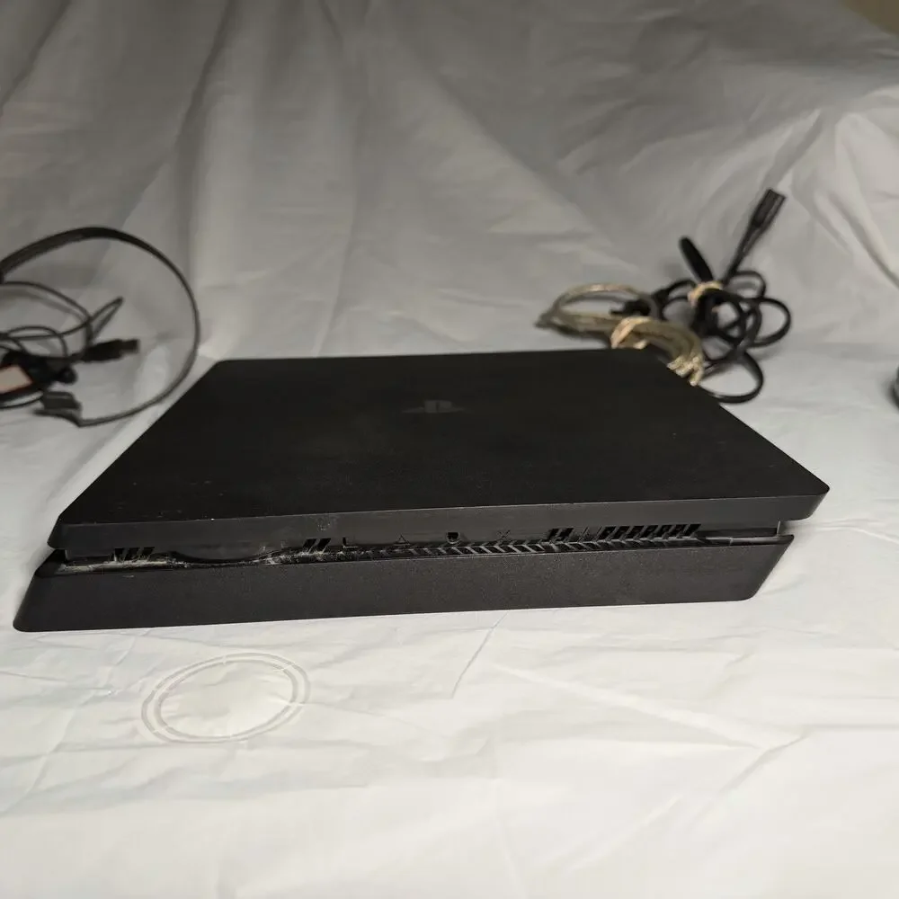 Sony PlayStation 4 Slim 500GB CUH-2015A Console with Controller RD DESCRIPTION